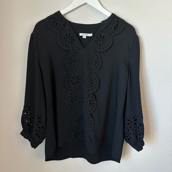 ☀️ CHICO’S Satin Eyelet Popover Blouse - Picture 6 of 15